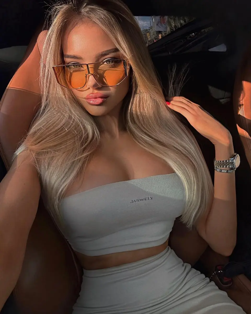 Amadea escort in Dubai