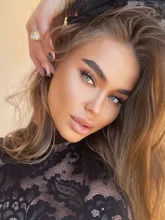 Angelina escort in Dubai