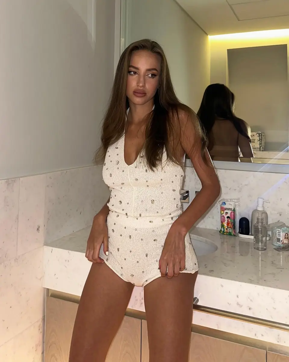 Anna escort in Dubai