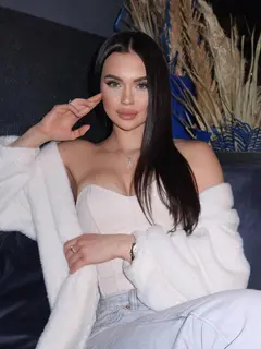 Aria escort in Dubai