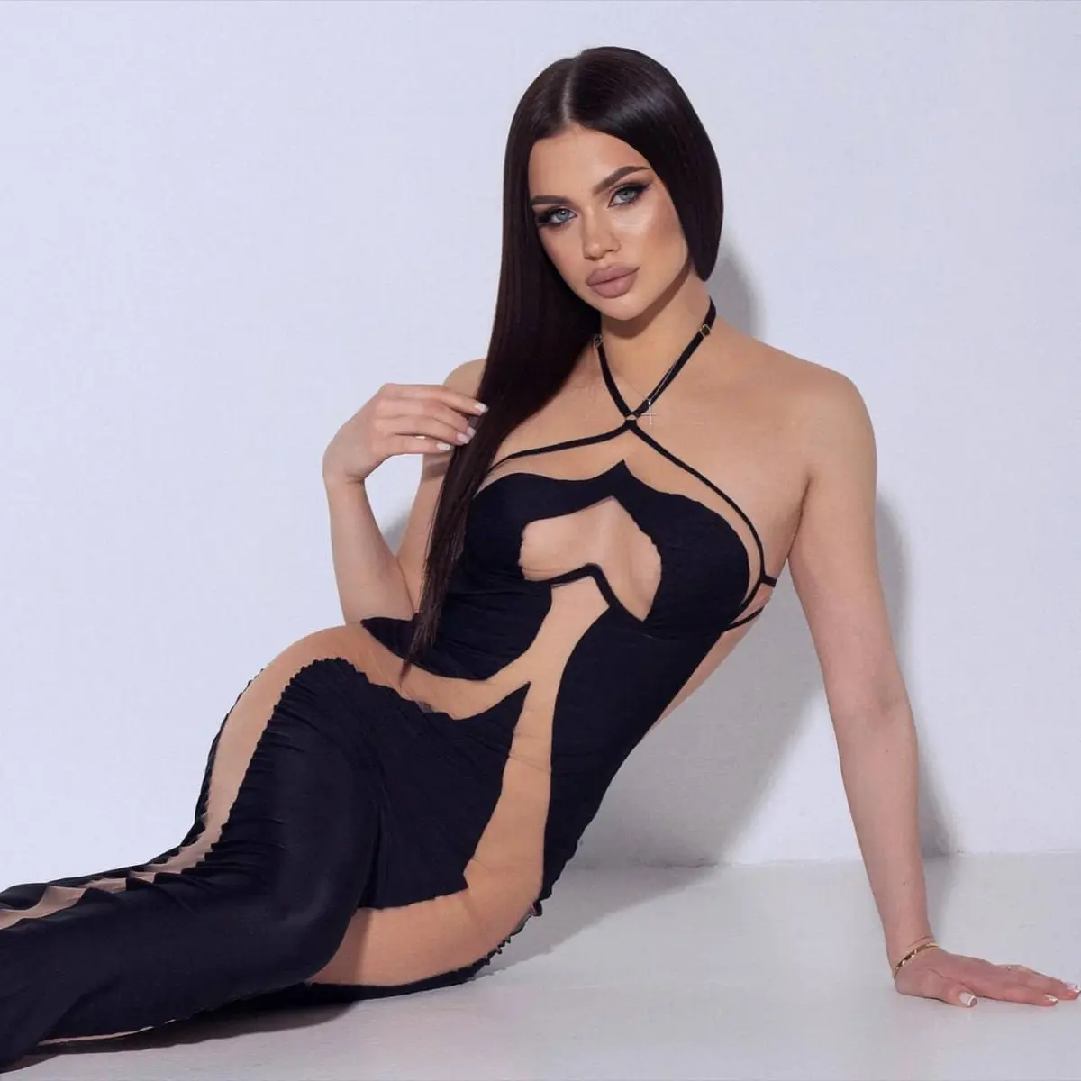 Aria escort in Dubai