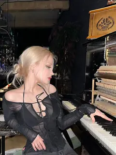 Ariella escort in Dubai