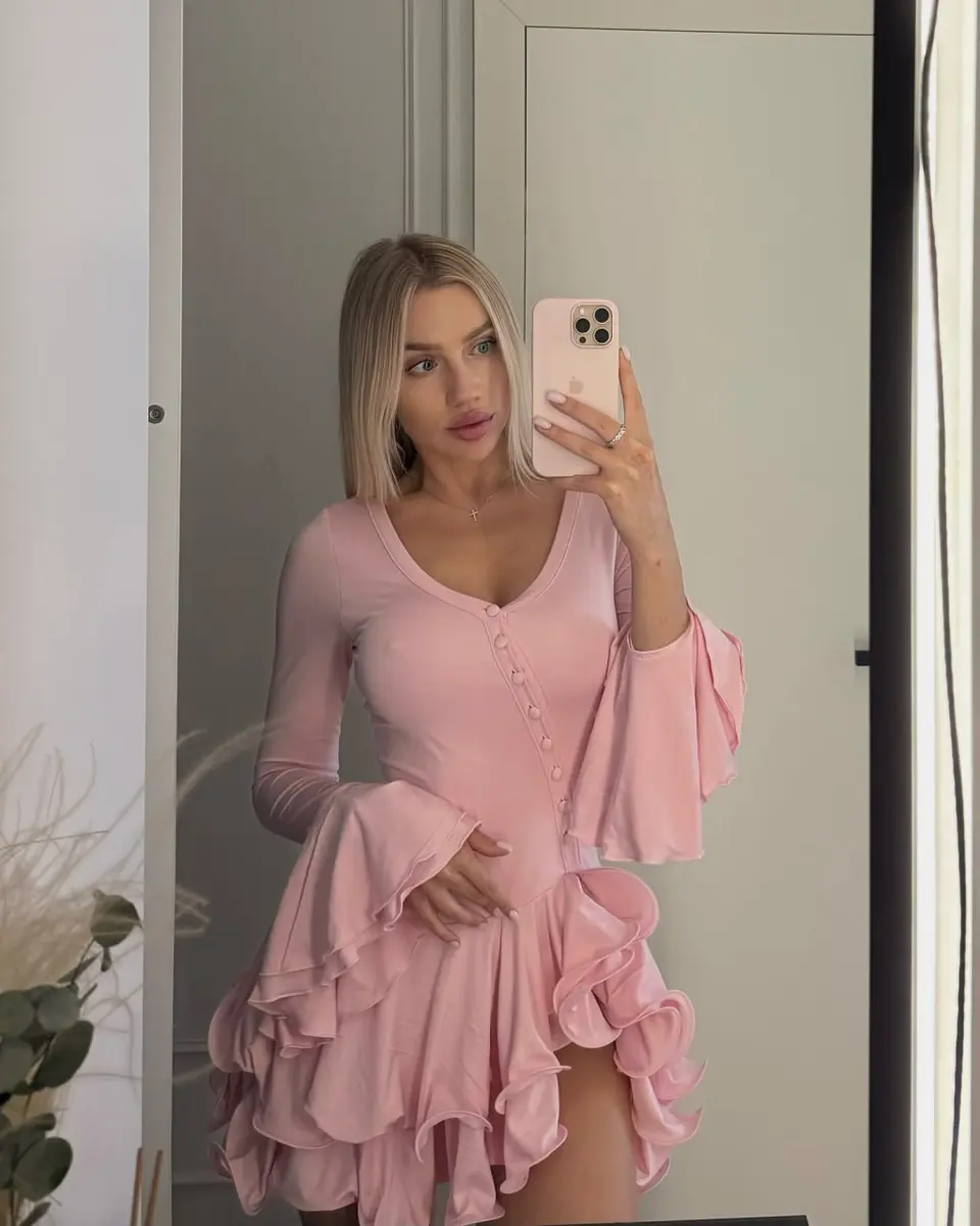 Aurelia escort in Dubai