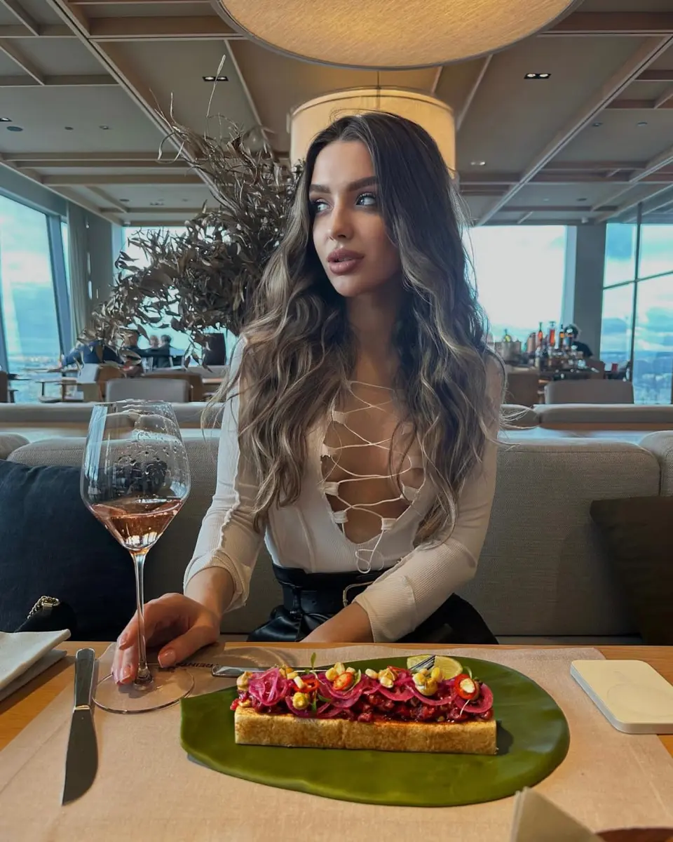 Aurora escort in Dubai