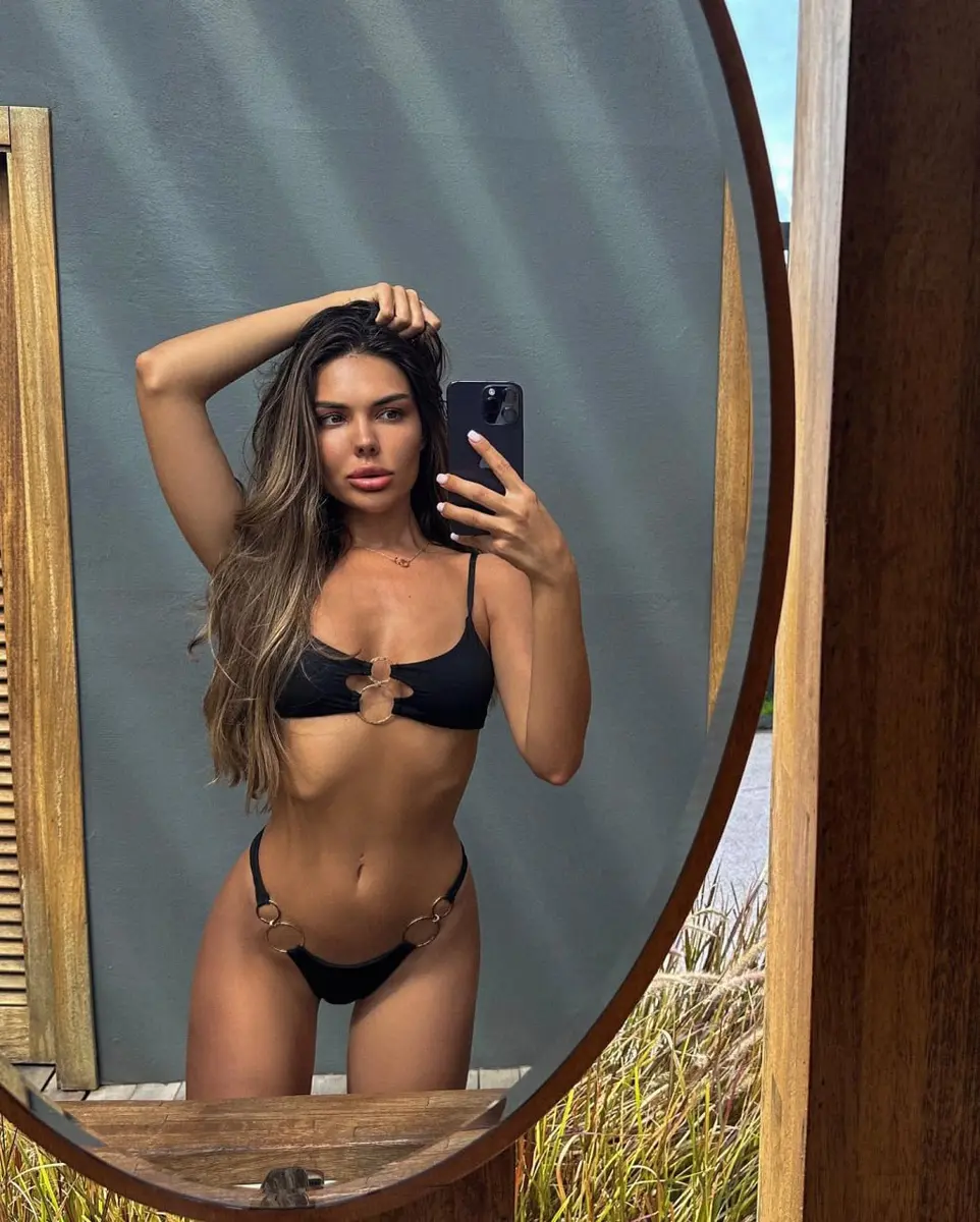 Camila escort in Dubai