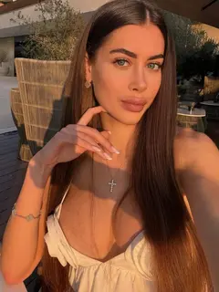 Camilla escort in Dubai