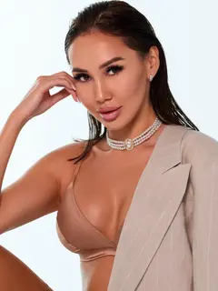 Camilla escort in Dubai