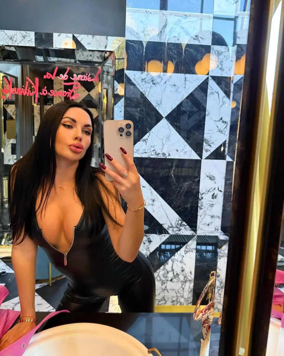Diana escort in Dubai