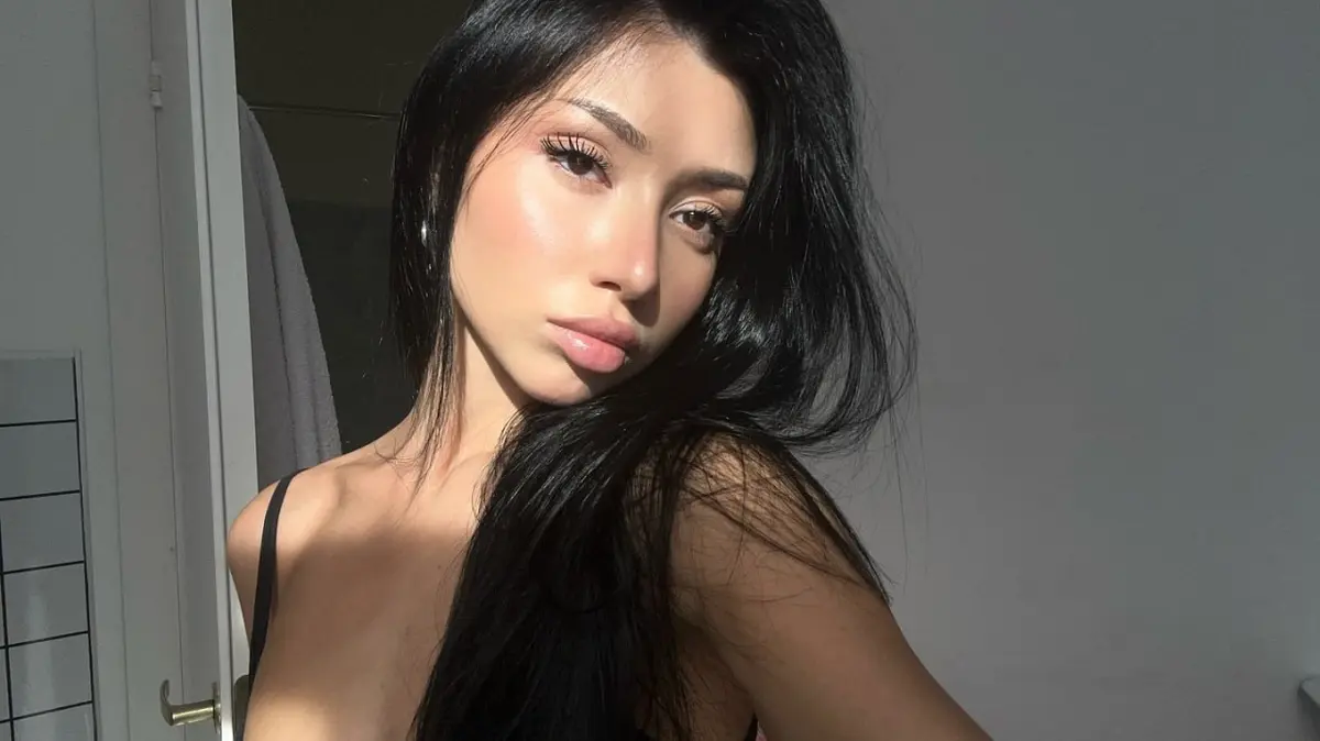 Dina escort in Dubai