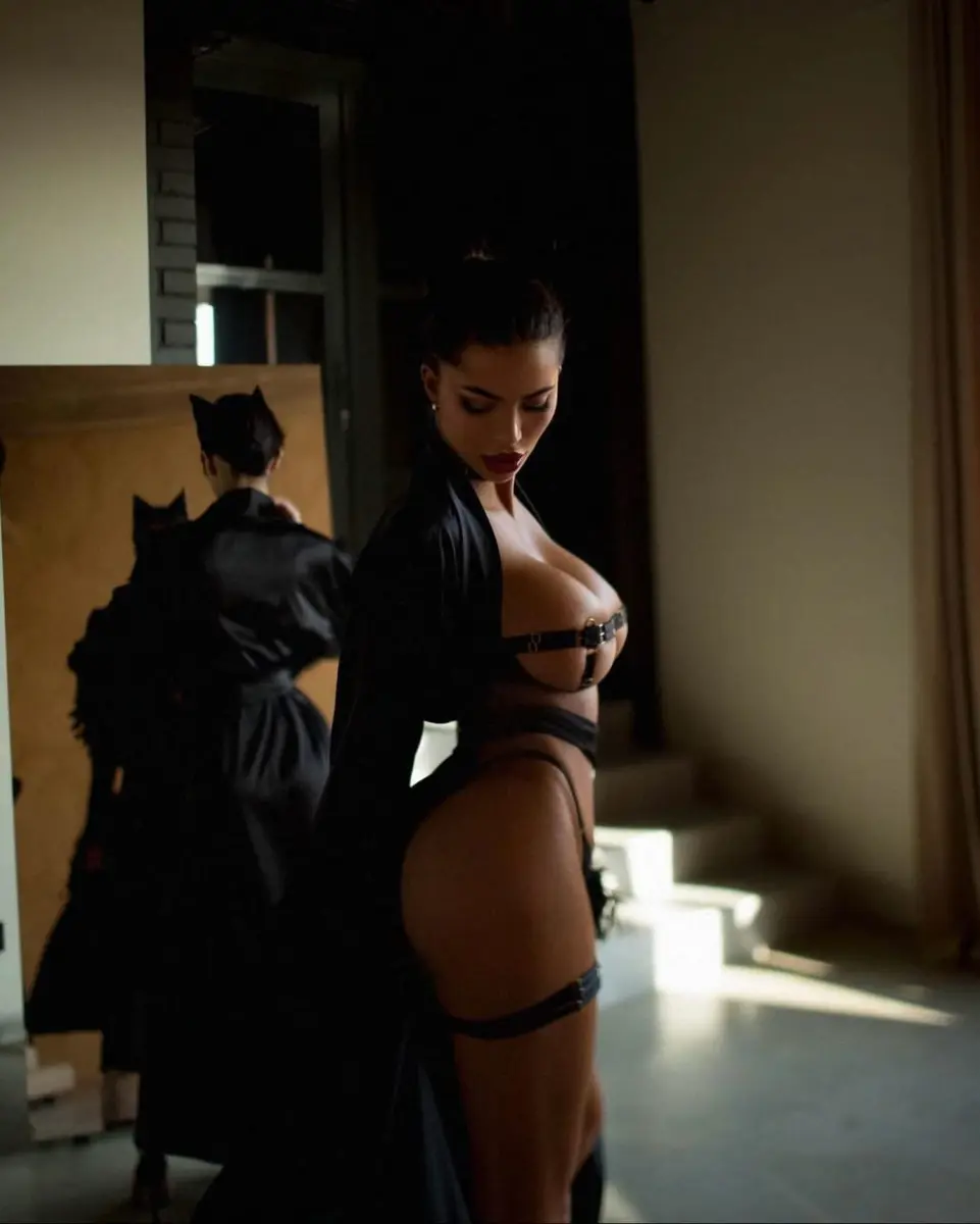 Dina escort in Dubai