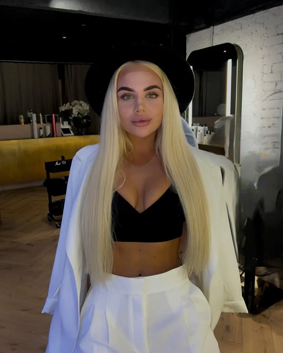 Eleanor escort in Dubai