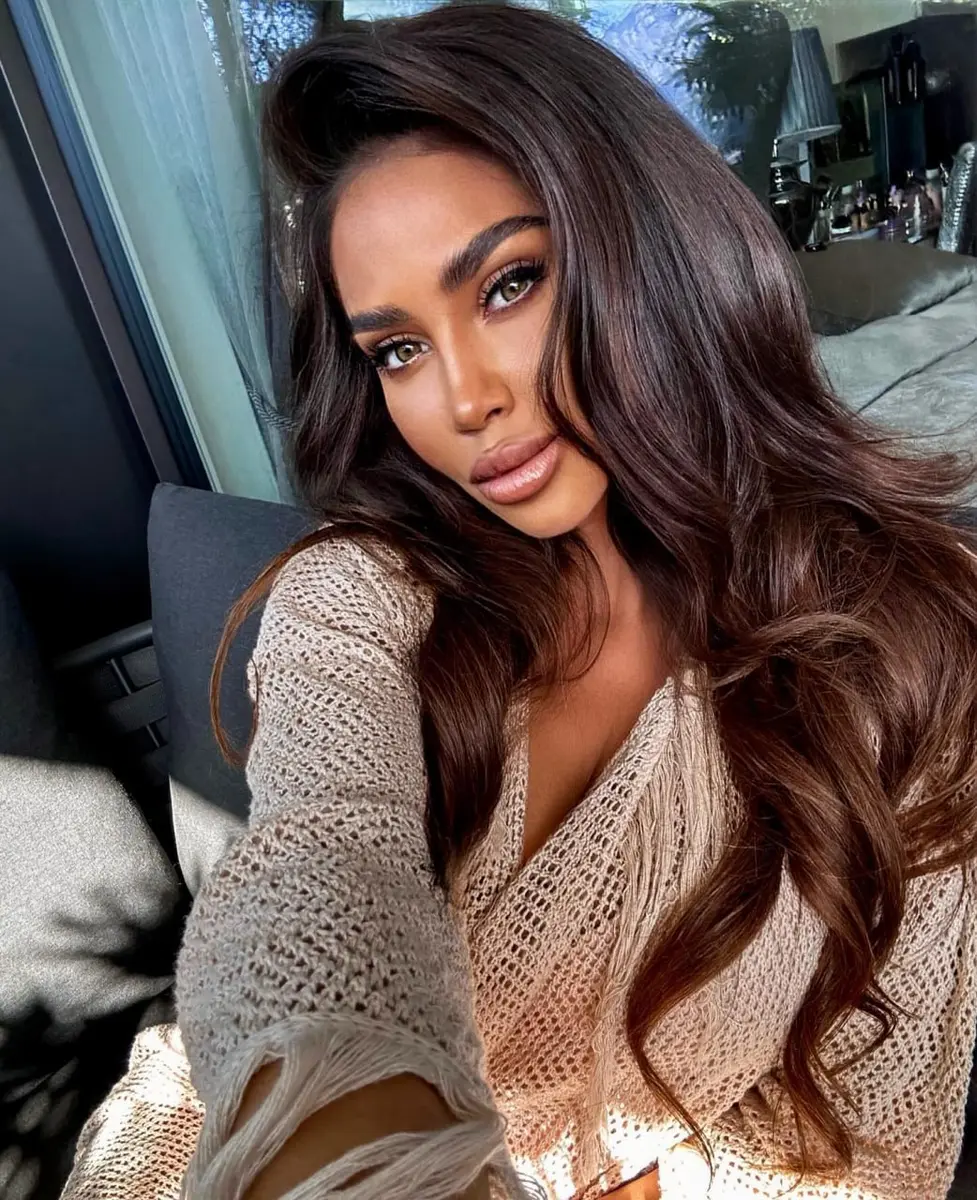 Eleonora escort in Dubai