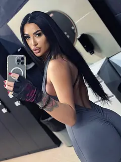 Ellie escort in Dubai