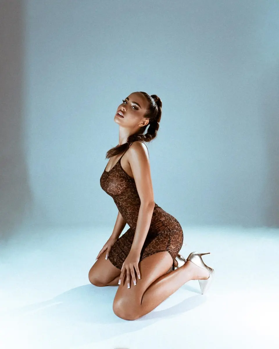 Elvira escort in Dubai