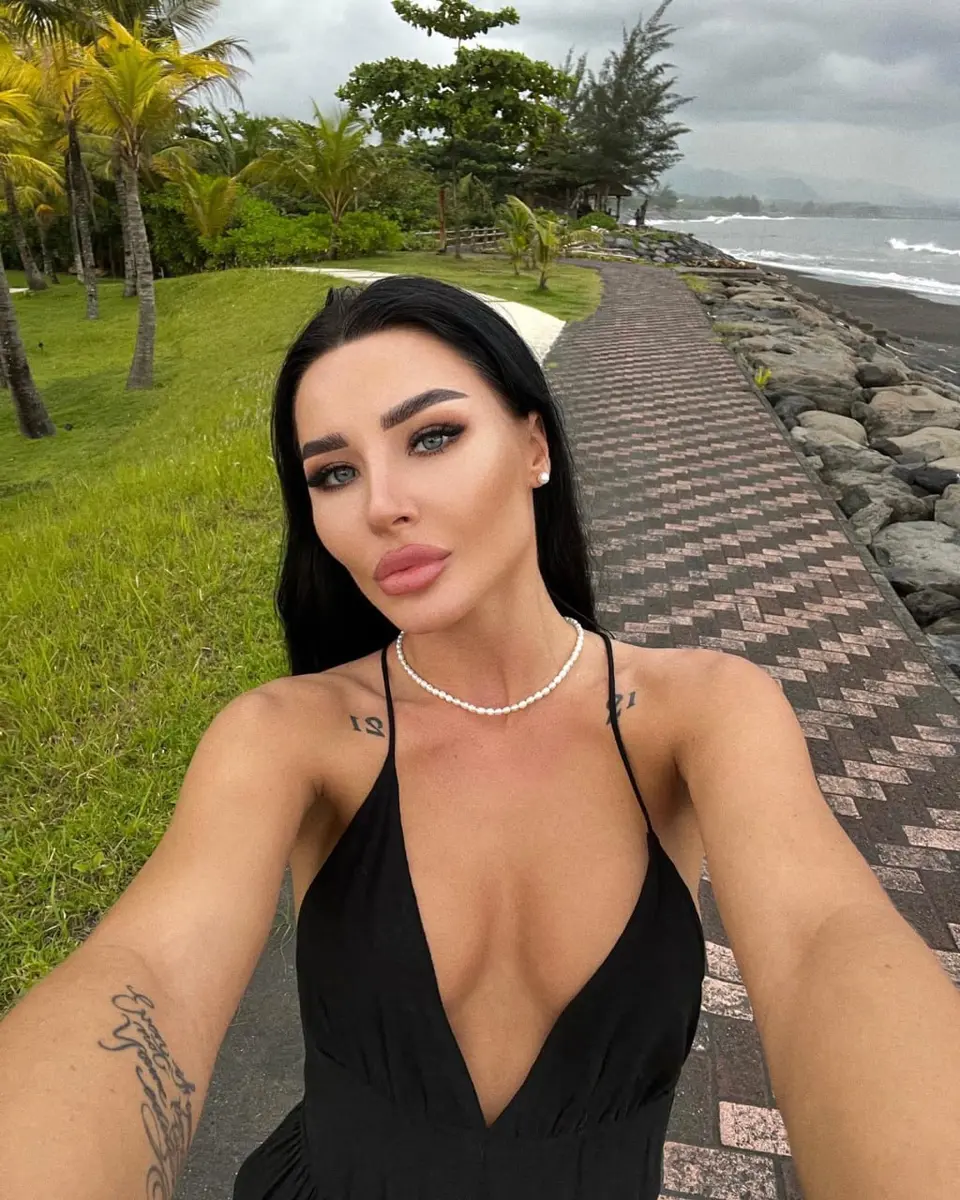 Julia escort in Dubai