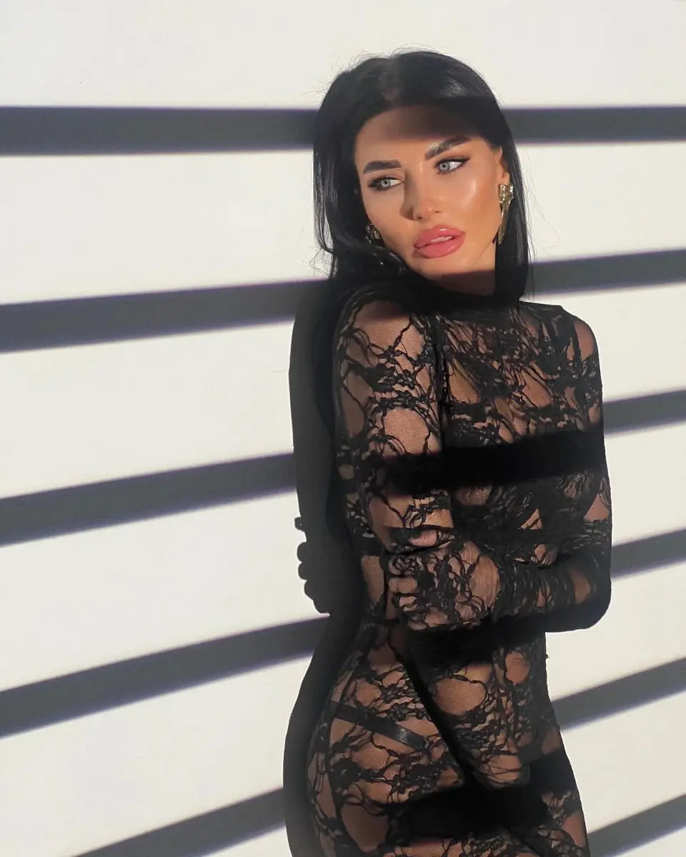 Julia escort in Dubai