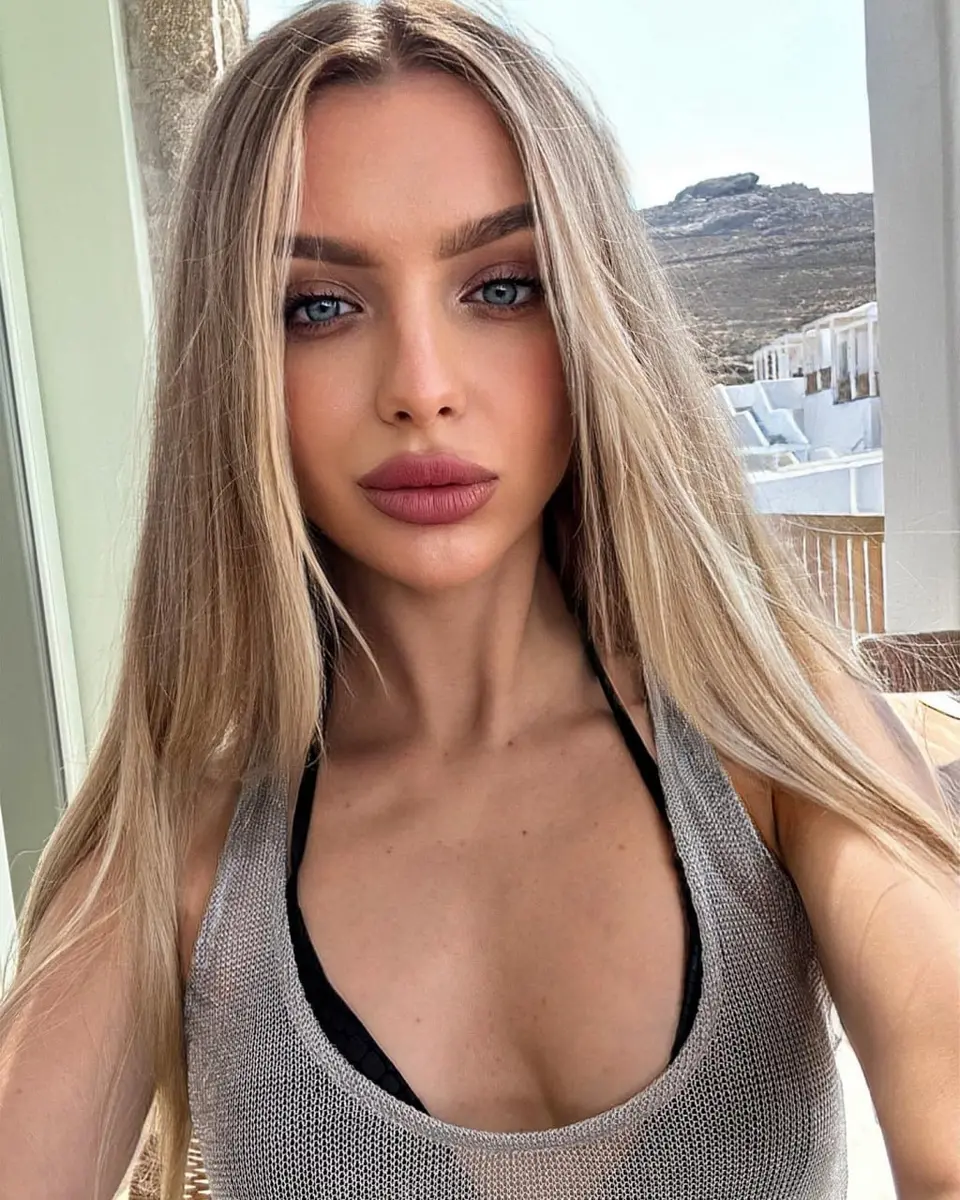 Ksenia escort in Dubai