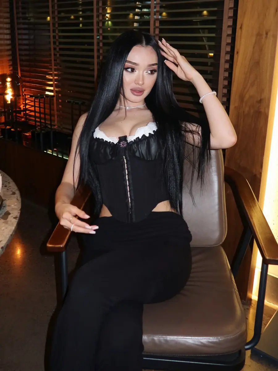 Lianna escort in Dubai