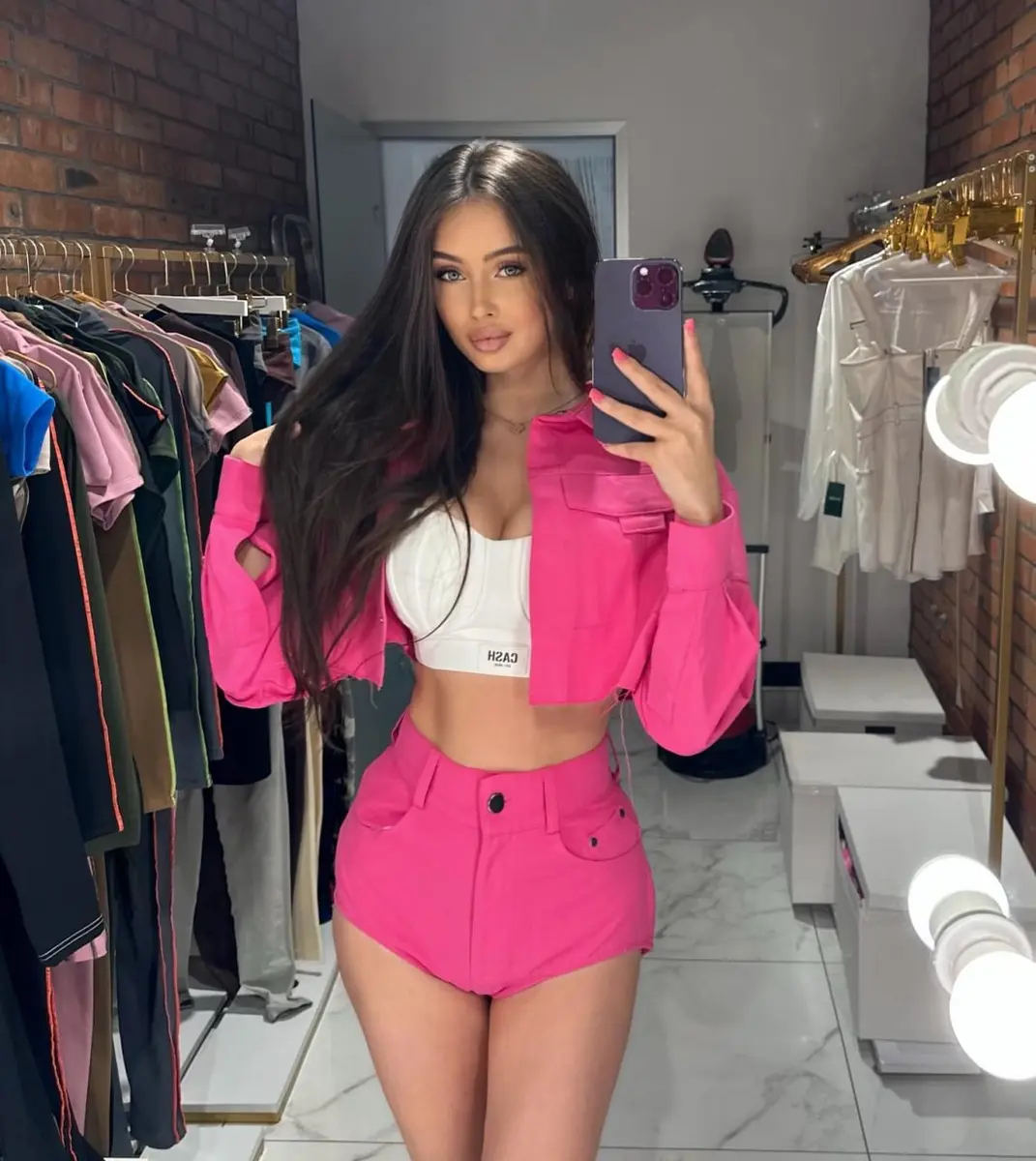 Milanna escort in Dubai