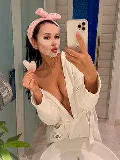 Polina escort in Dubai