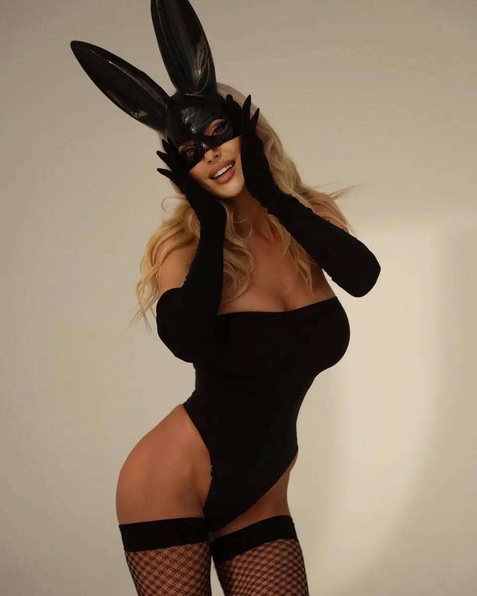 Renata escort in Dubai