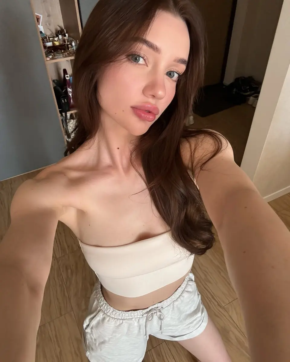 Samanta escort in Dubai