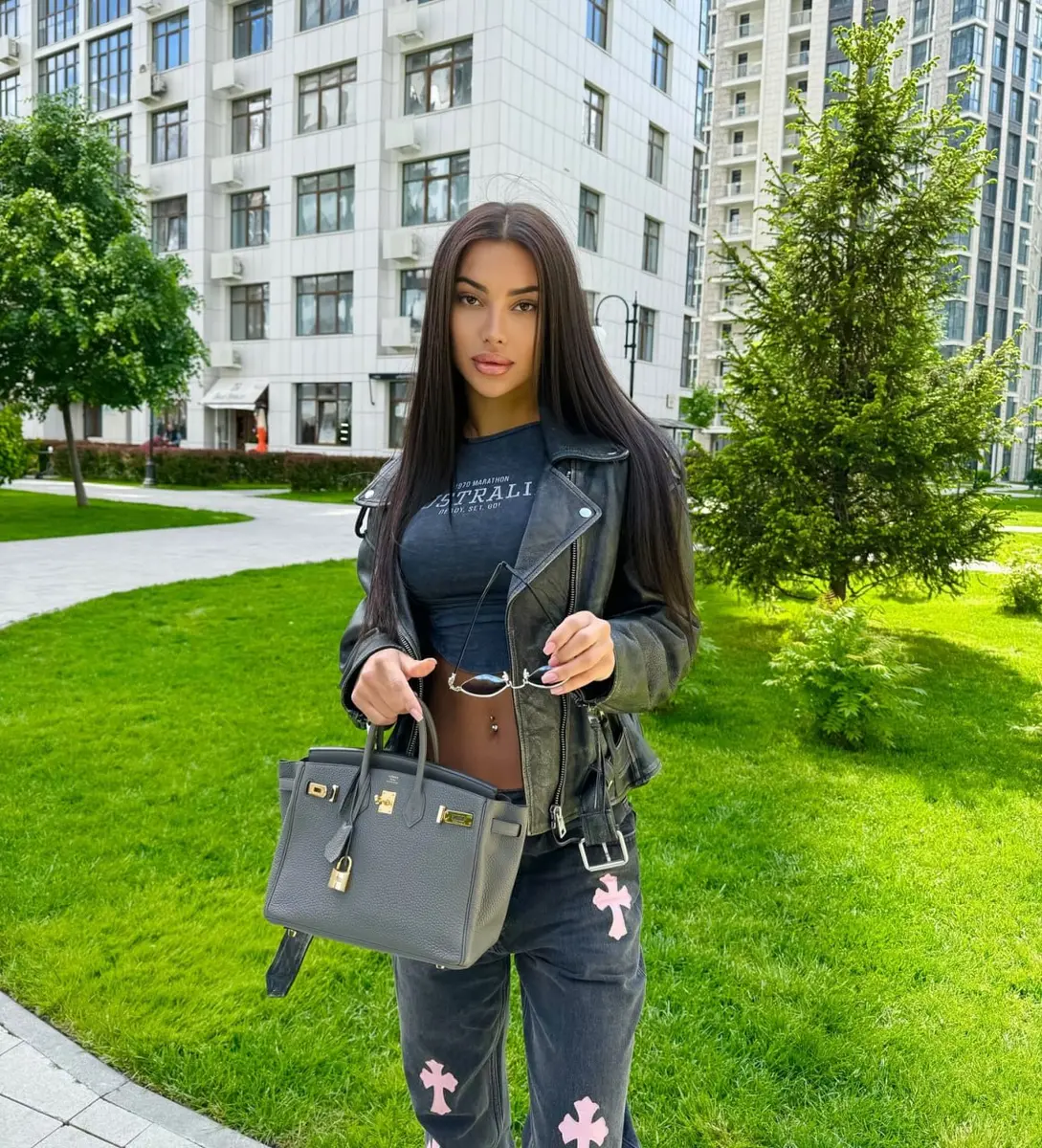 Scarlett escort in Dubai