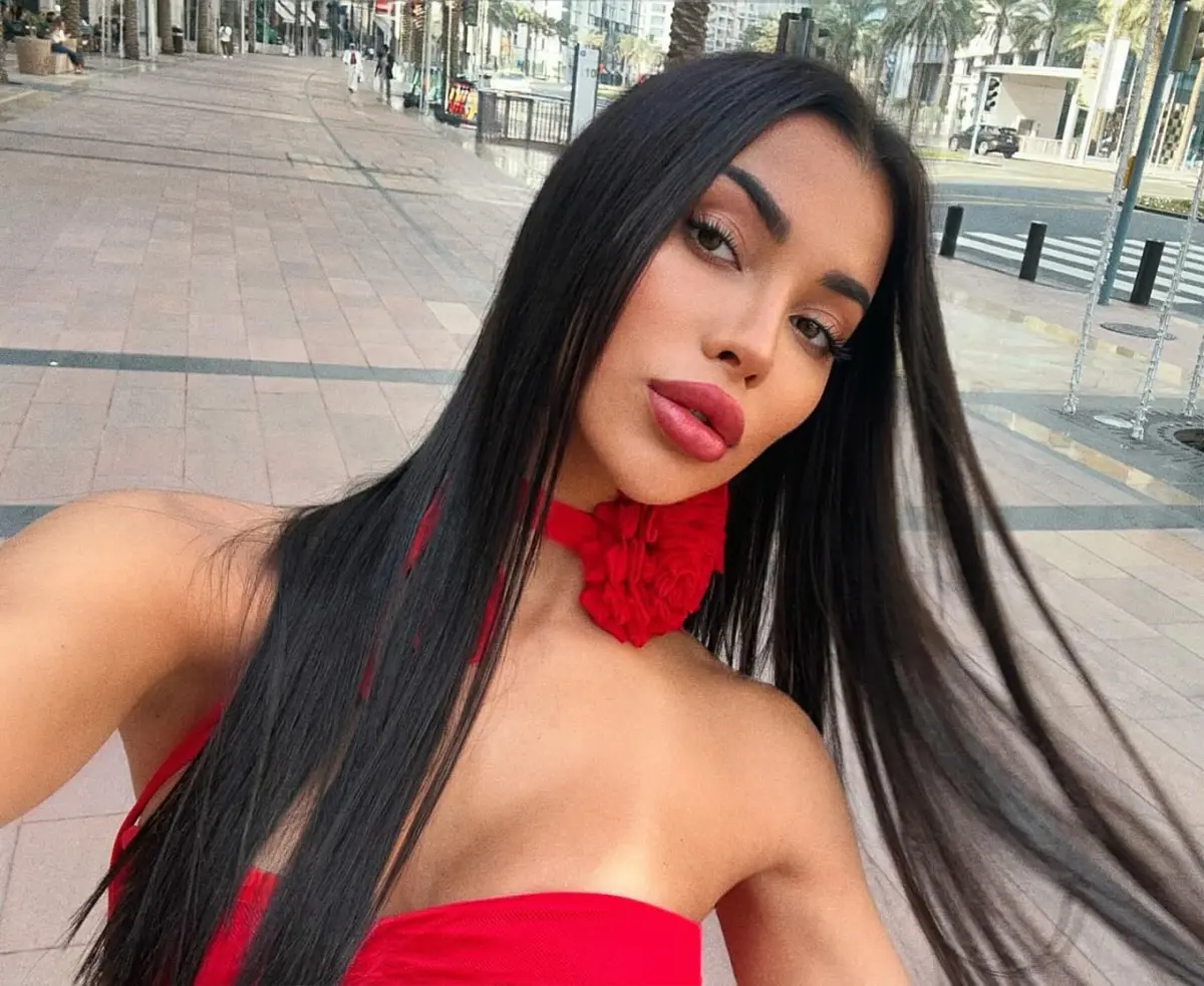 Scarlett escort in Dubai