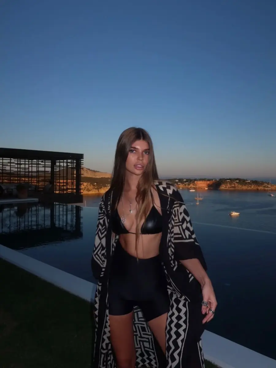 Selina escort in Dubai