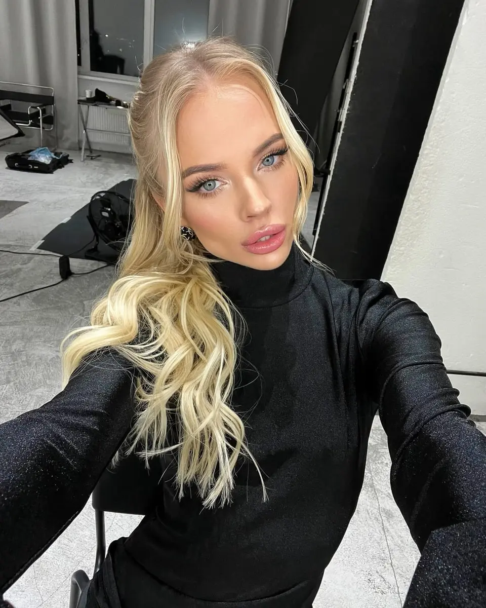 Sonia escort in Dubai