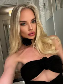 Sonia escort in Dubai