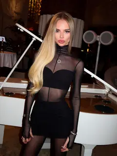 Sonia escort in Dubai