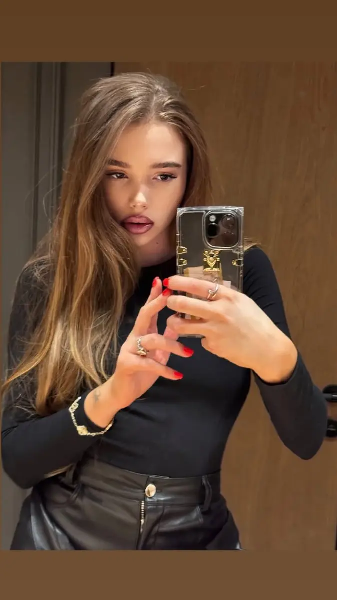 Sophie escort in Dubai