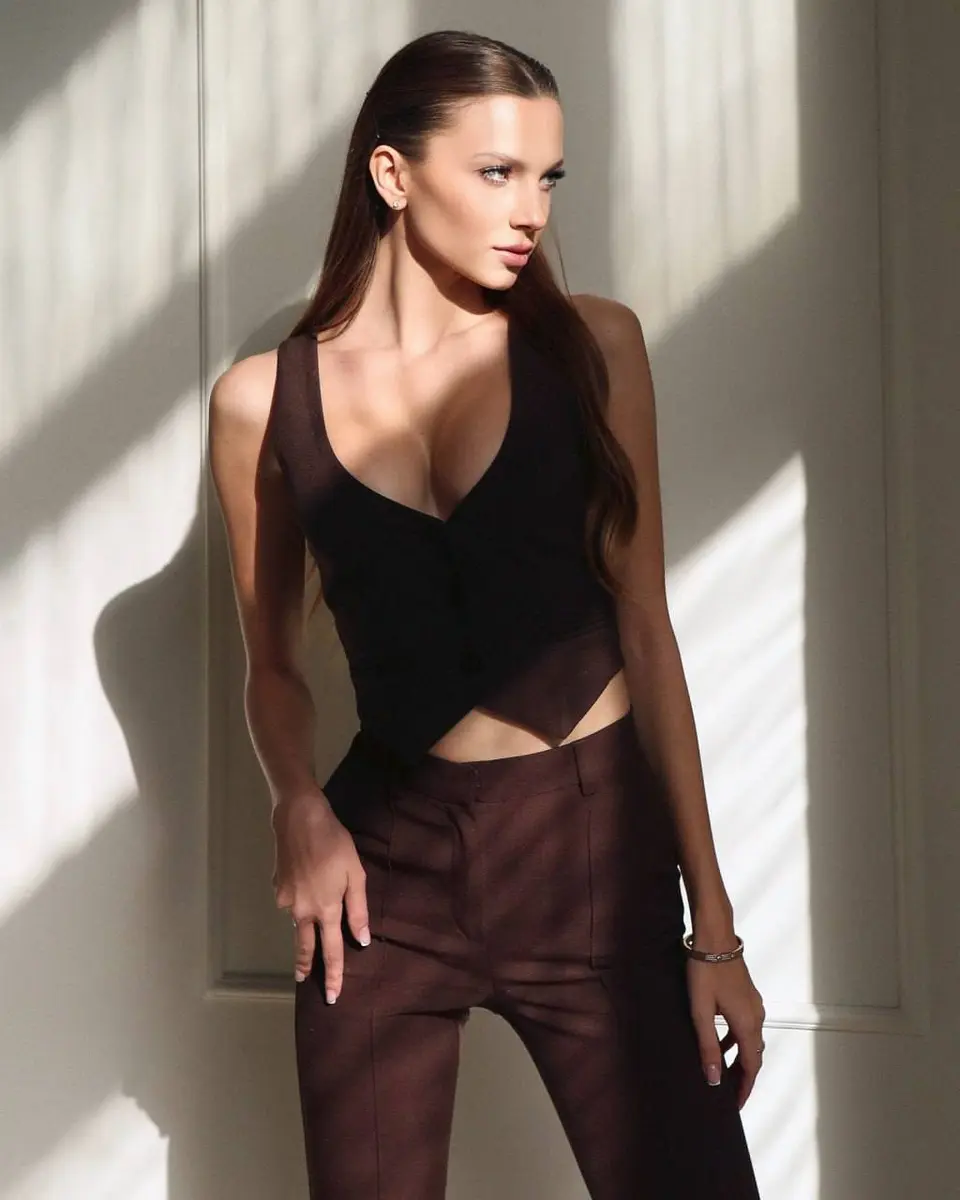 Stella escort in Dubai