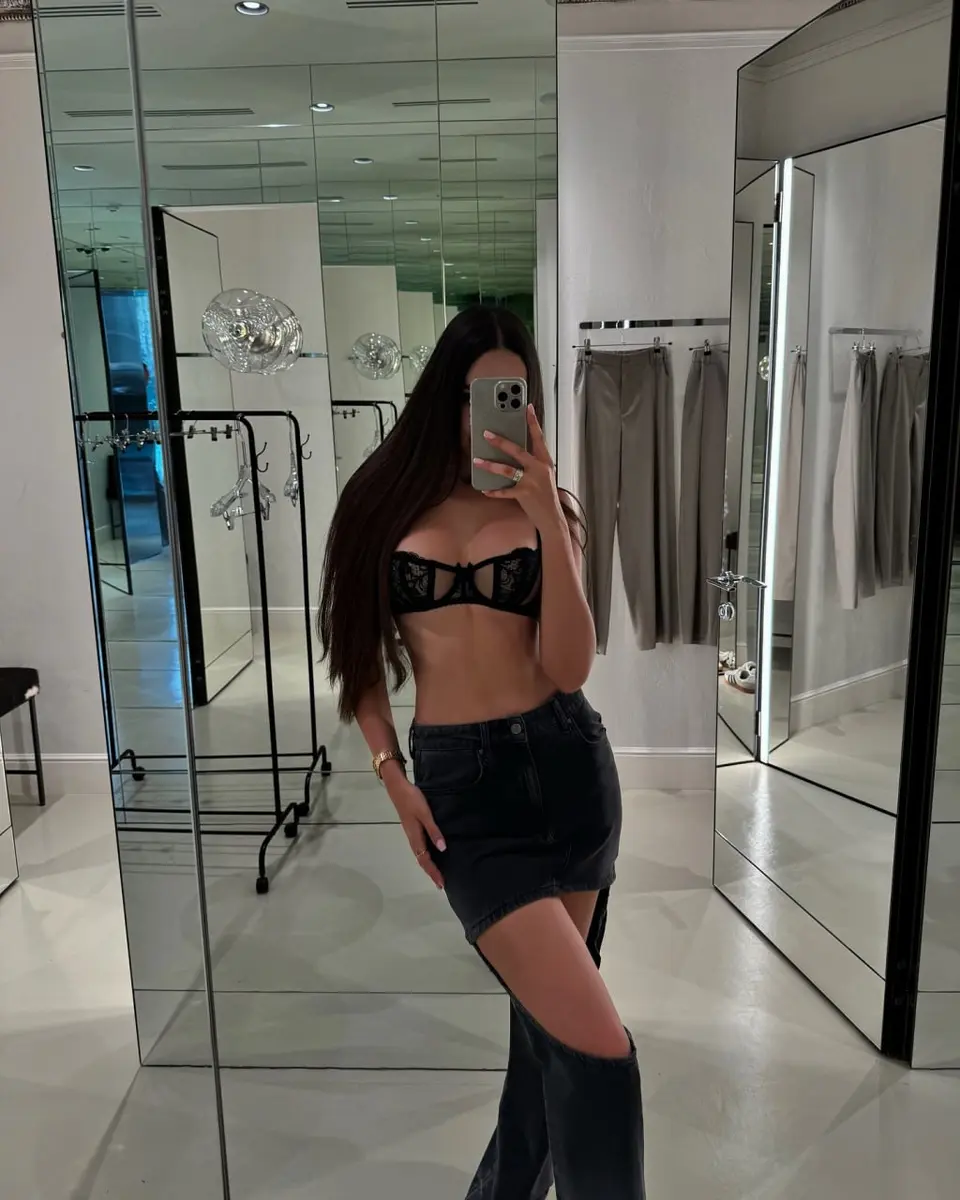 Valerie escort in Dubai