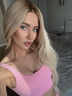 Vivienne escort in Dubai