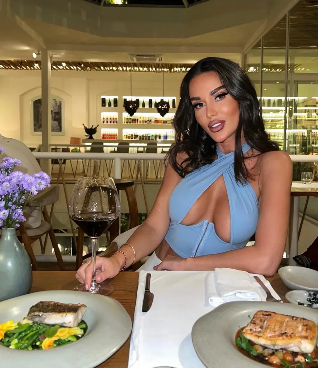 Yulia escort in Dubai